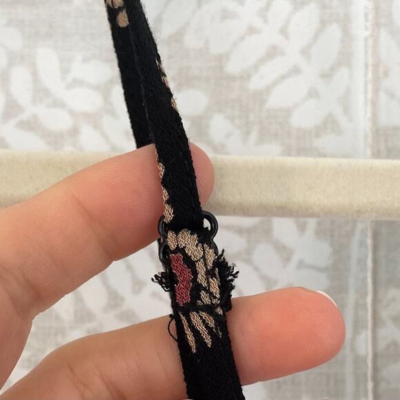 Lush Black, Pink, Floral Feminine Daisy Boho Camisole Spaghetti Strap Top, S - Picture 6 of 11